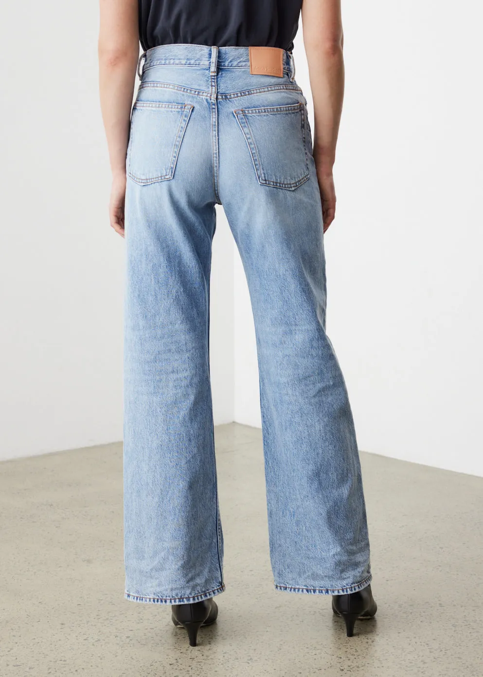 2021F Loose Fit Jeans