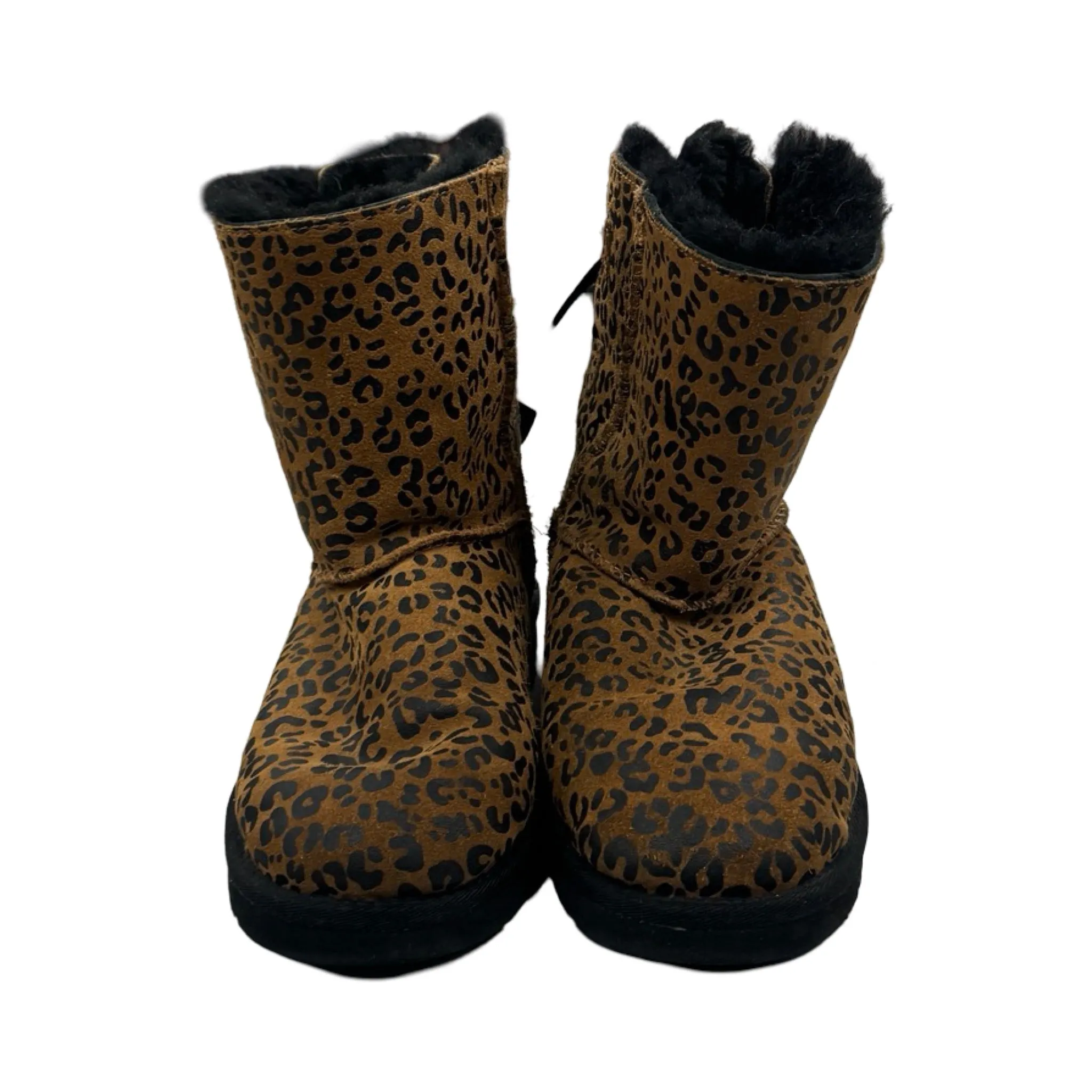 Boots Ankle Flats By Ugg In Animal Print, Size: 5