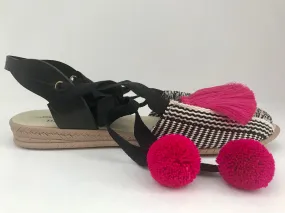 Casa de Vera Alaya Lace Pom-Pom Espadrillas in Fushia