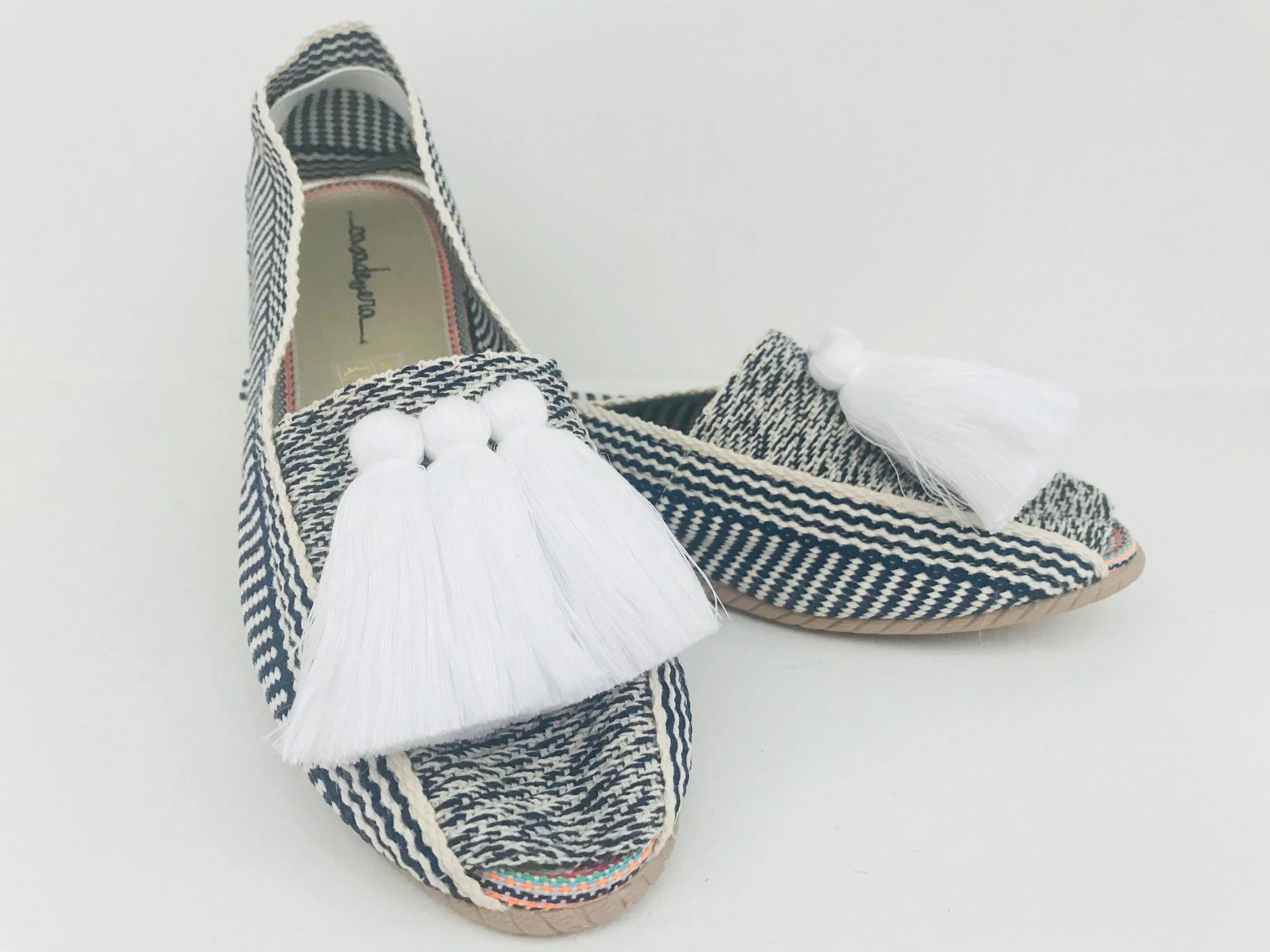 Casa de Vera Amaya Tassel Espadrillas in White