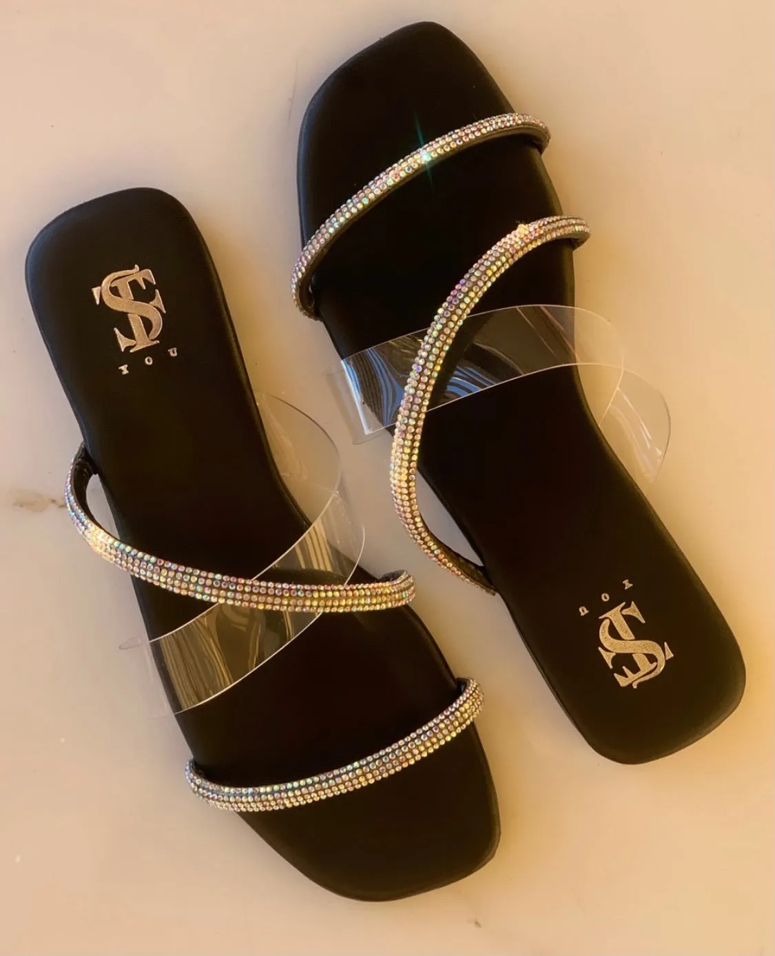 Darla Diamond Sliders