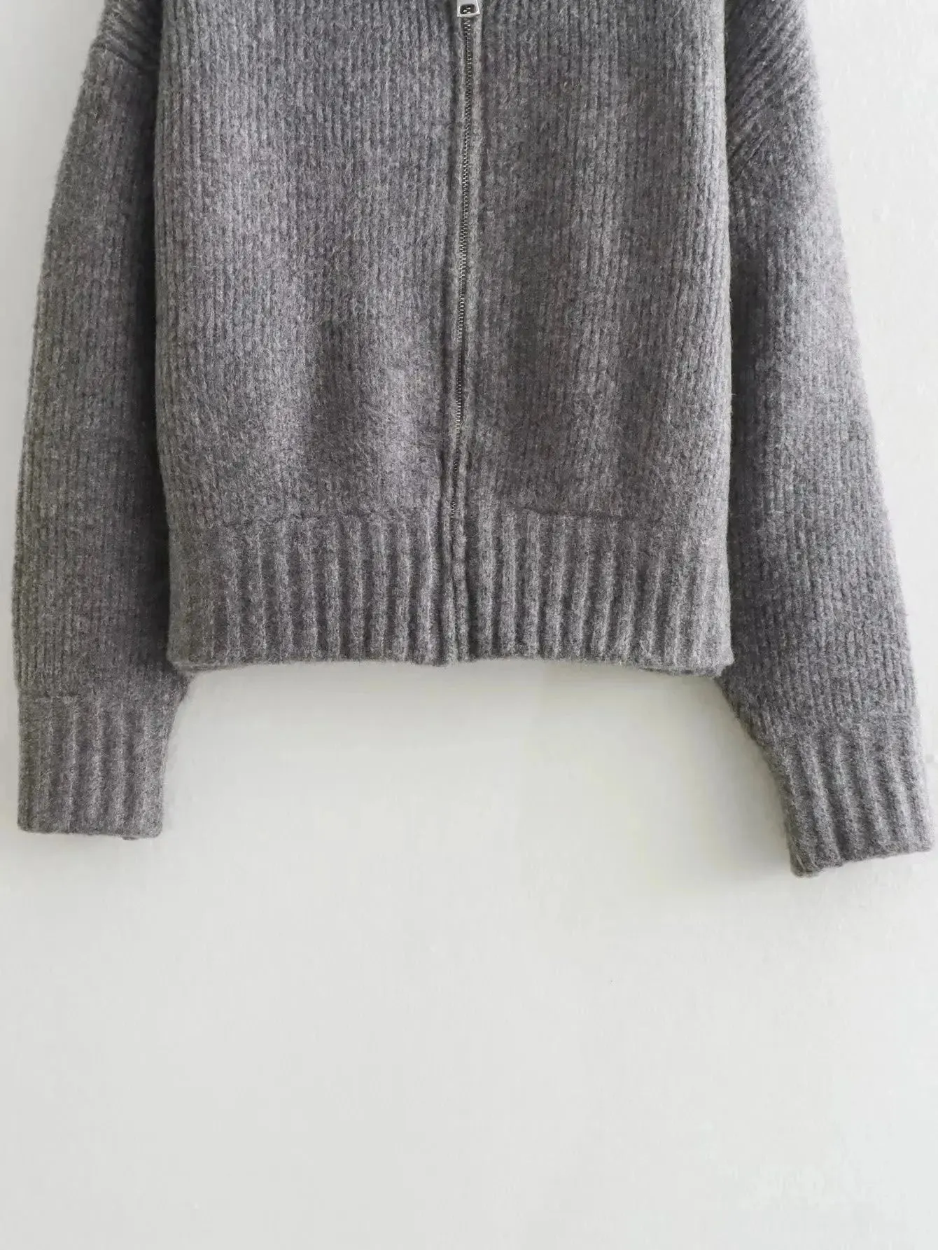 Grey Ribbed Knit Zip-Up Cardigan