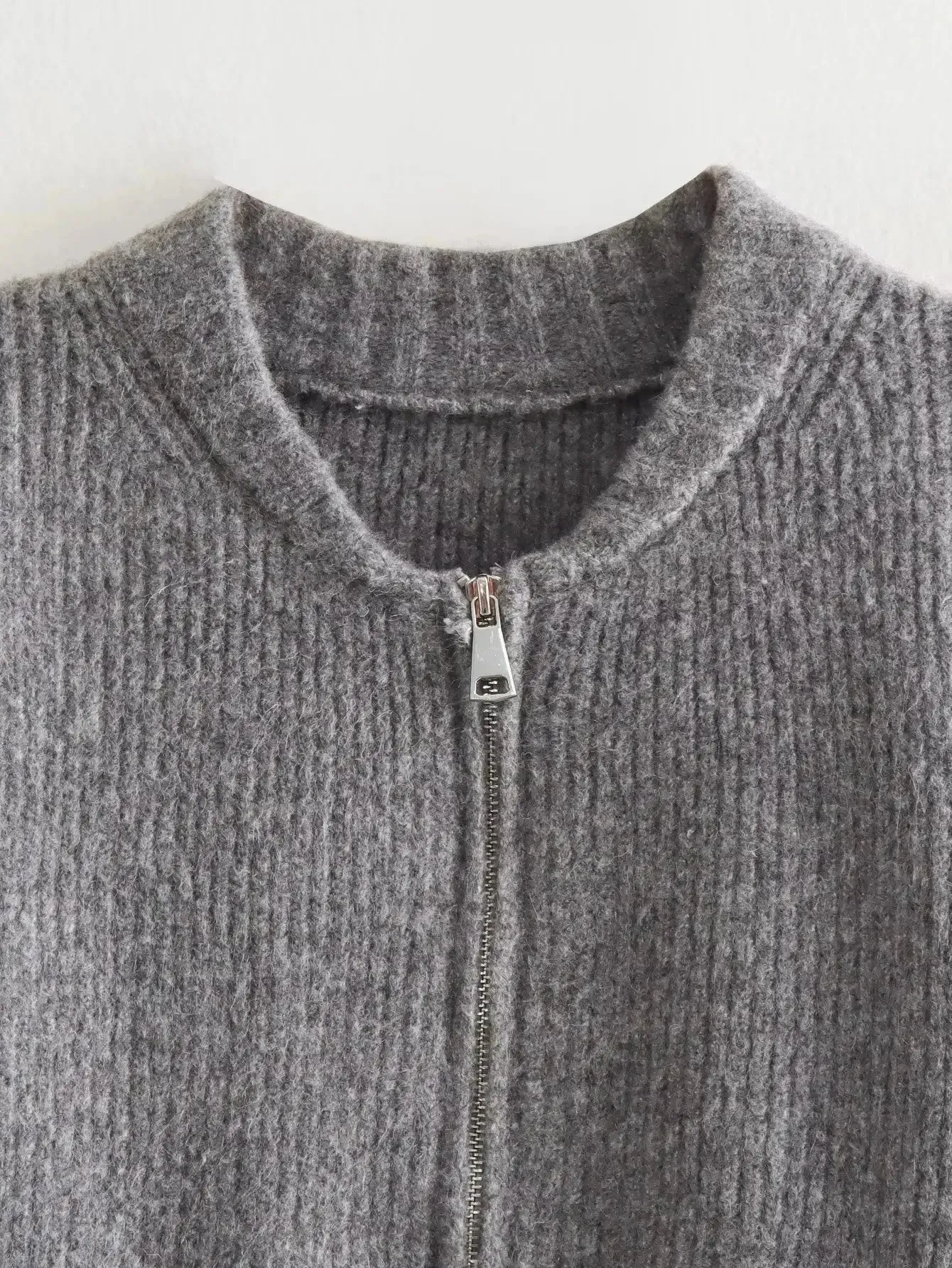 Grey Ribbed Knit Zip-Up Cardigan