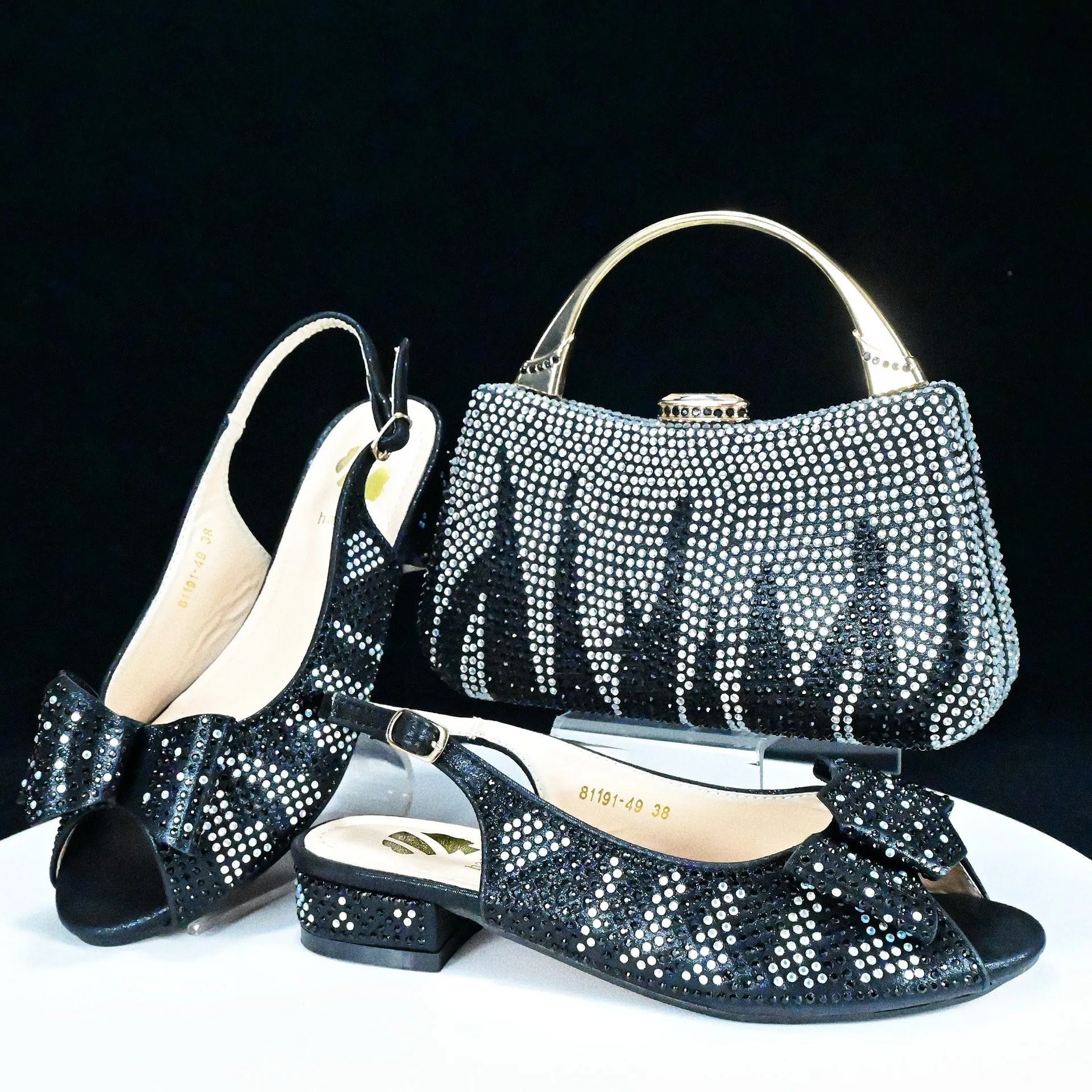 Low-Heeled Casual Daily Sandals With Handle Clutch Bag, Rhinestones Women Shoes Bag Set ,Beautiful Party Shoe Bag Set, Rhinestone Decoration Women’s Shoe Bag Set WL 21400