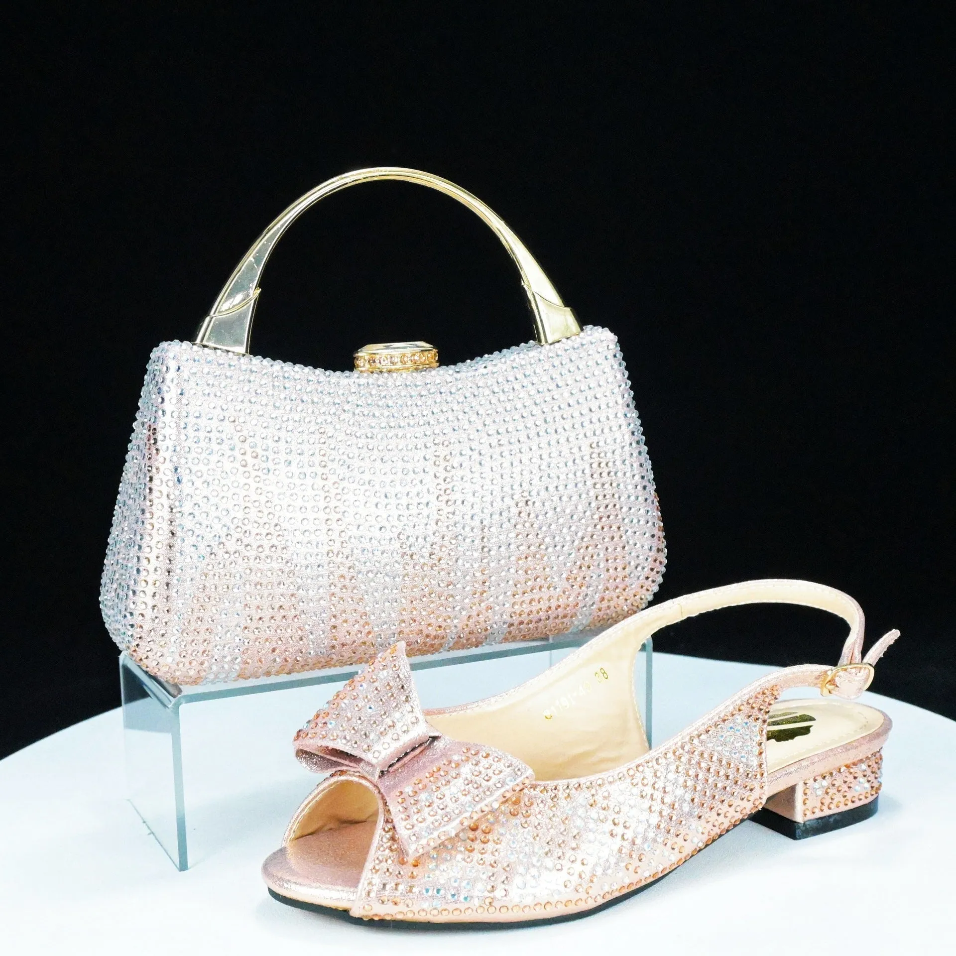 Low-Heeled Casual Daily Sandals With Handle Clutch Bag, Rhinestones Women Shoes Bag Set ,Beautiful Party Shoe Bag Set, Rhinestone Decoration Women’s Shoe Bag Set WL 21400