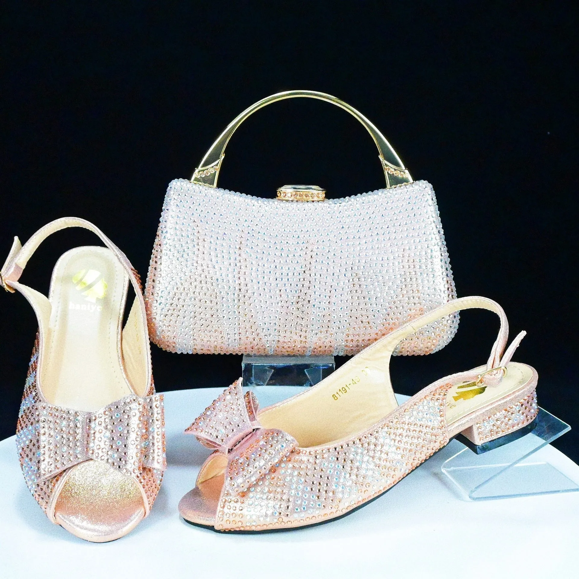 Low-Heeled Casual Daily Sandals With Handle Clutch Bag, Rhinestones Women Shoes Bag Set ,Beautiful Party Shoe Bag Set, Rhinestone Decoration Women’s Shoe Bag Set WL 21400