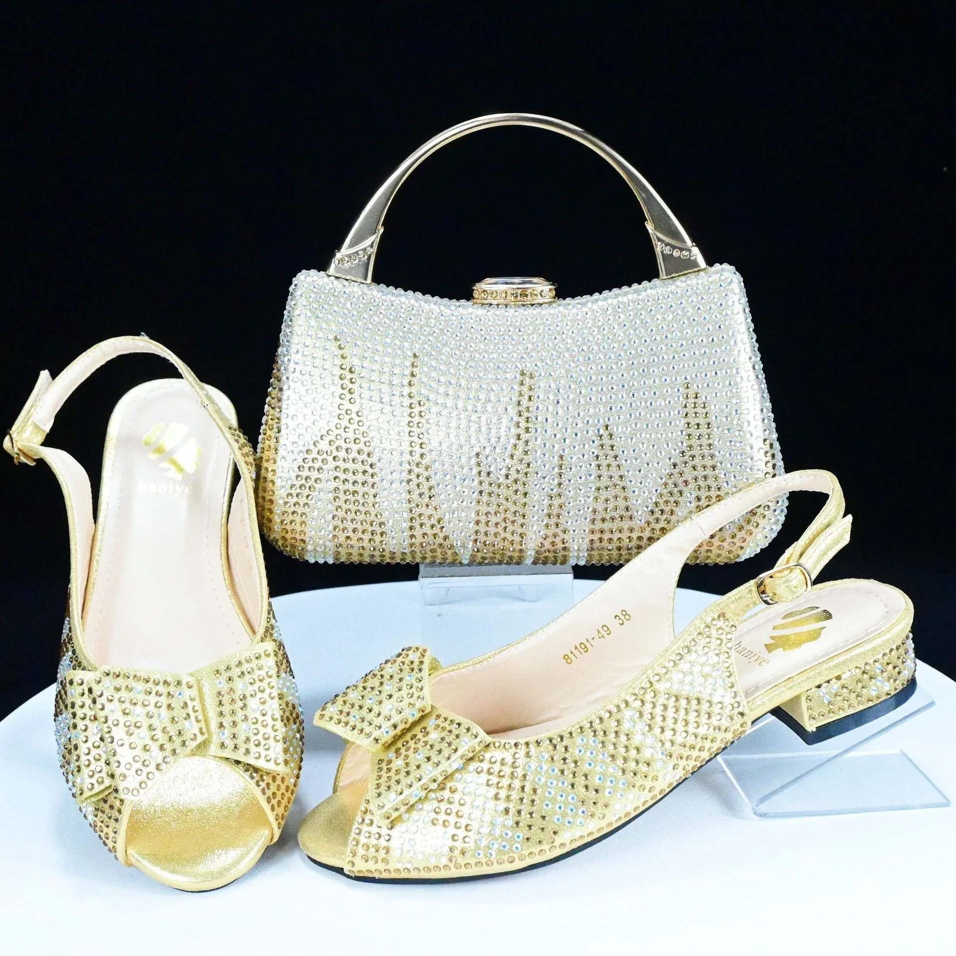 Low-Heeled Casual Daily Sandals With Handle Clutch Bag, Rhinestones Women Shoes Bag Set ,Beautiful Party Shoe Bag Set, Rhinestone Decoration Women’s Shoe Bag Set WL 21400