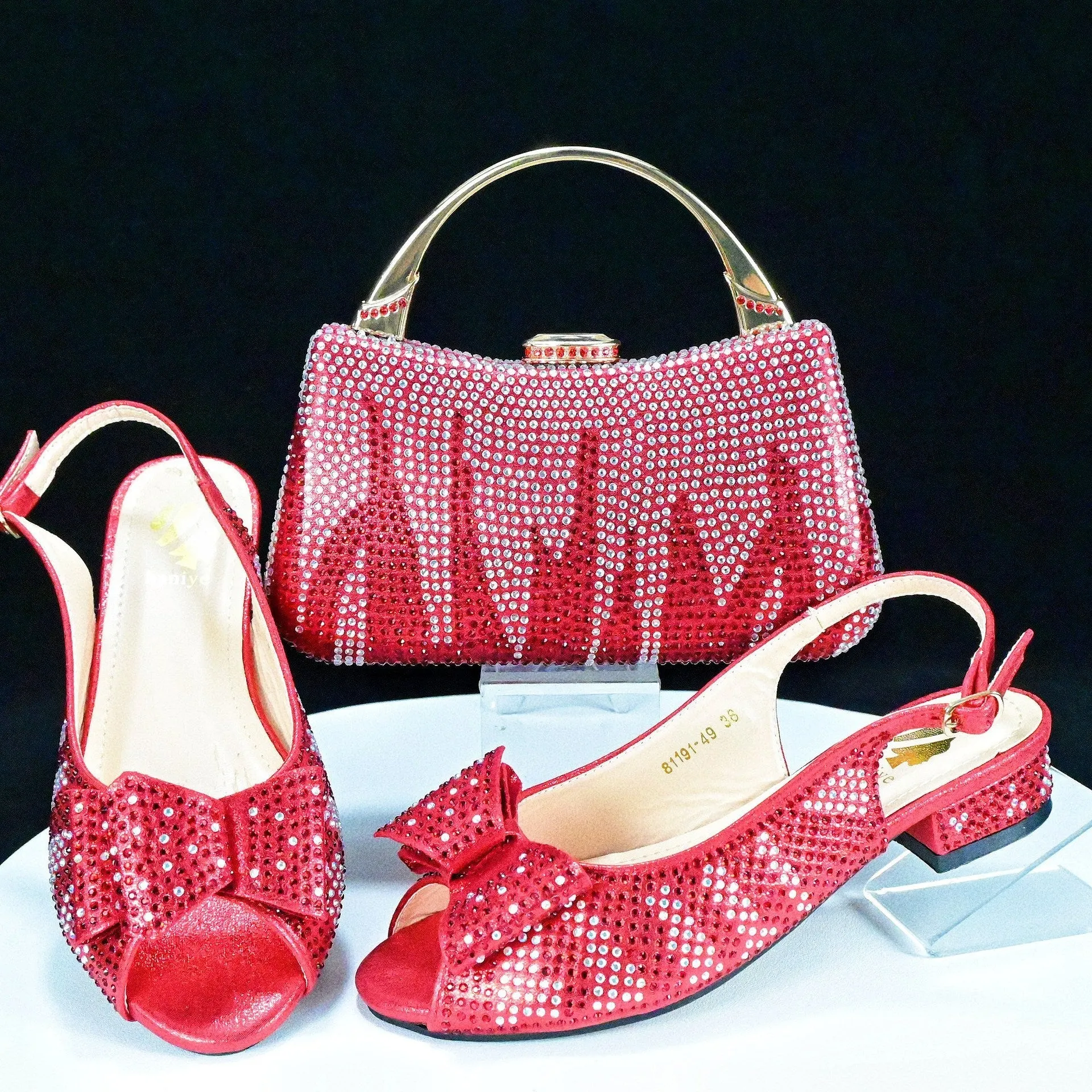 Low-Heeled Casual Daily Sandals With Handle Clutch Bag, Rhinestones Women Shoes Bag Set ,Beautiful Party Shoe Bag Set, Rhinestone Decoration Women’s Shoe Bag Set WL 21400