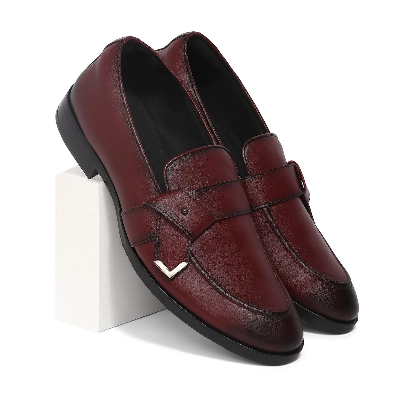 Lumberg - Maroon Side Latch Slip On