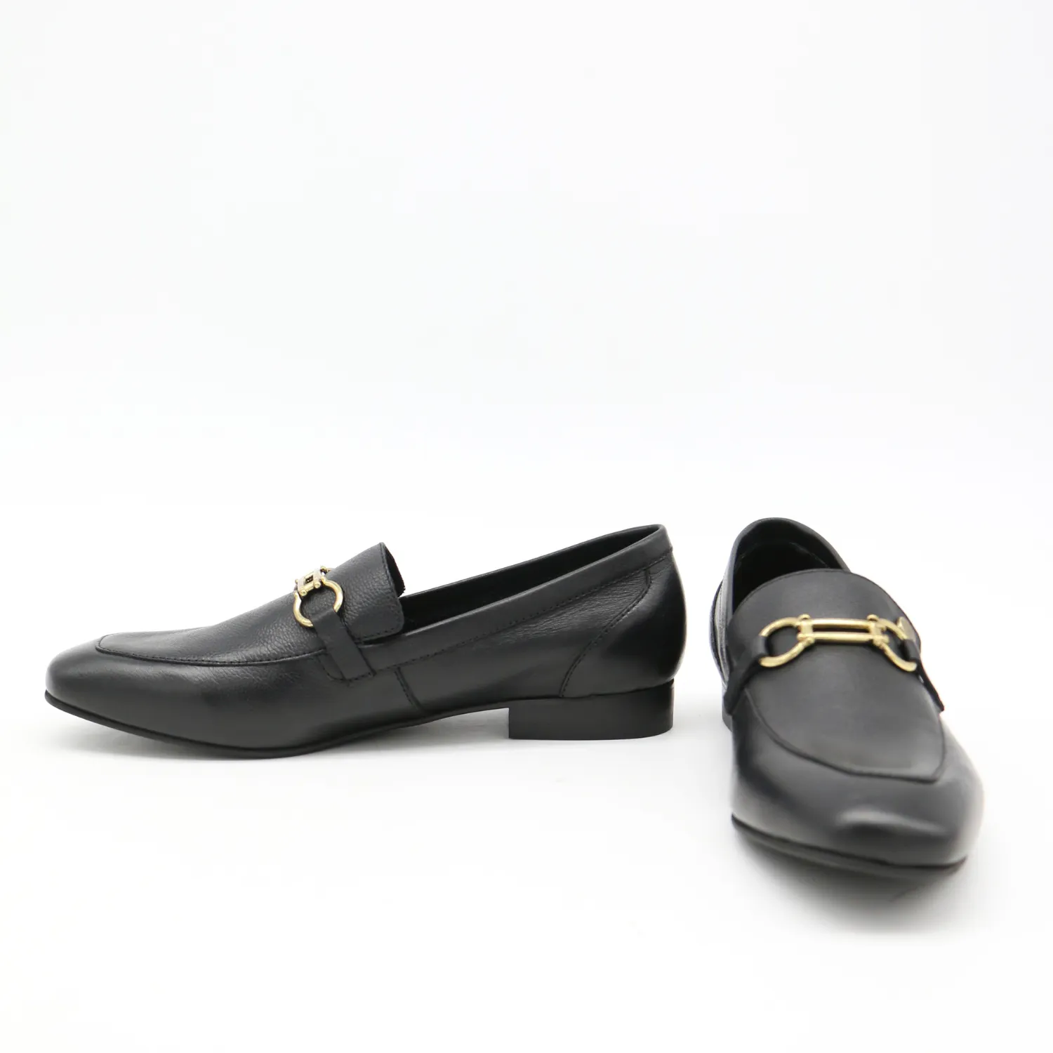 Natural loafers in black leather womens shoes