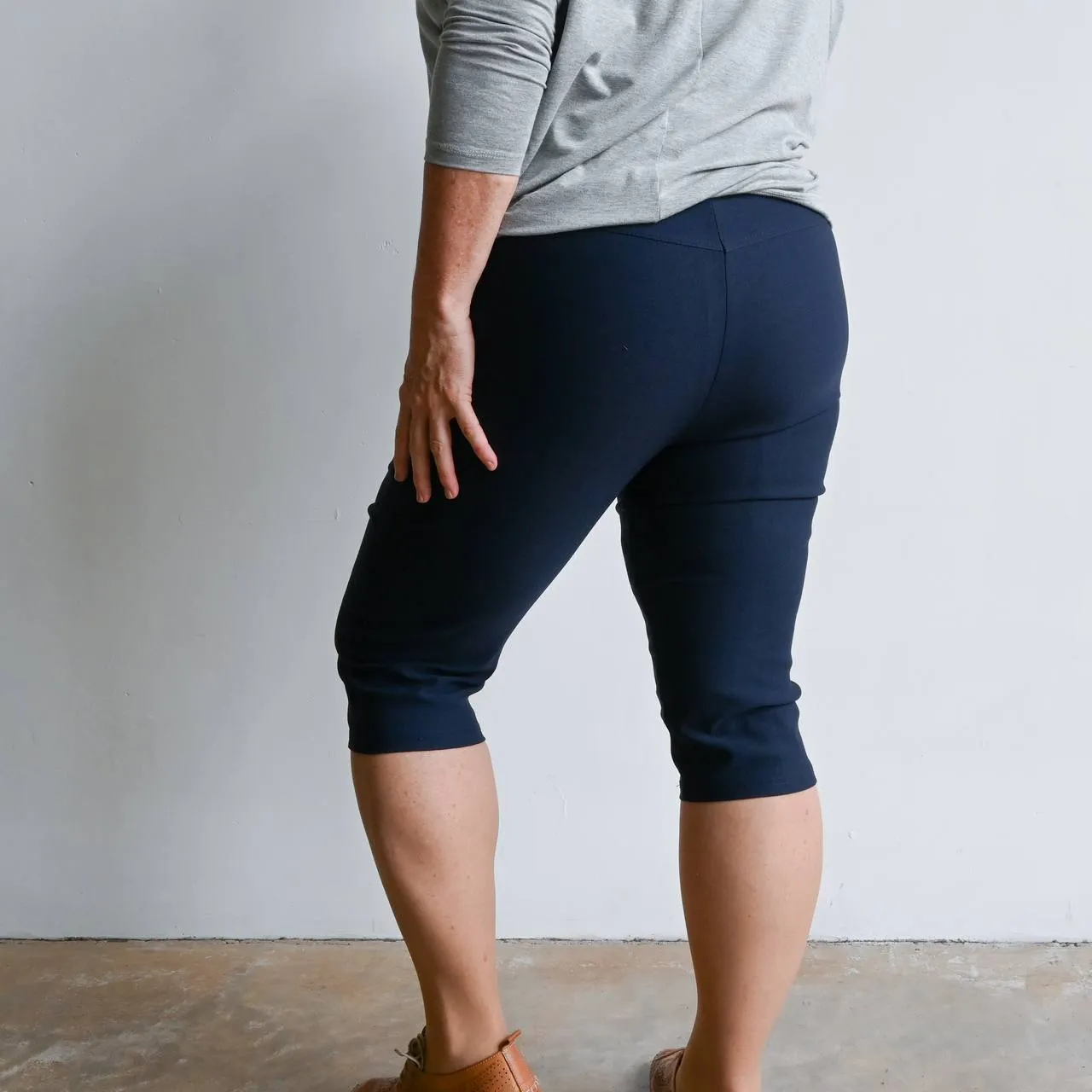 Short Capri Pant - Double Stretch