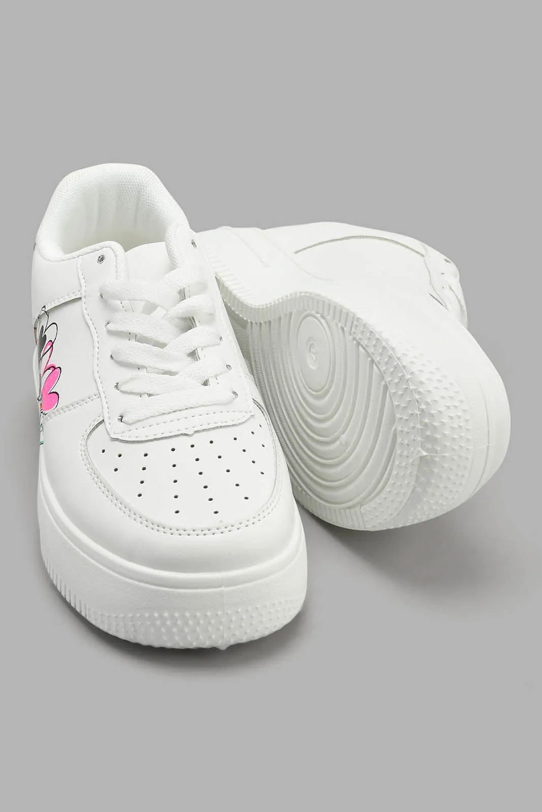 White Sneaker With Heart Print